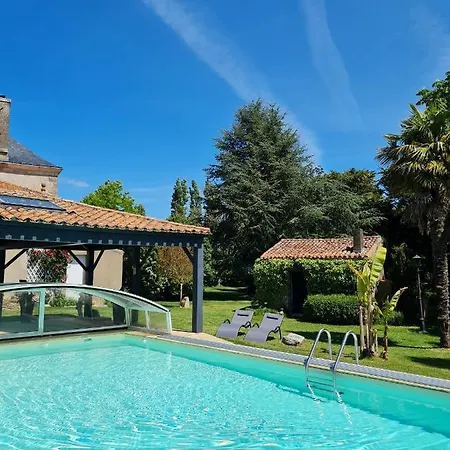 Appartement Côté Terre, Avec Piscine Chauffée
