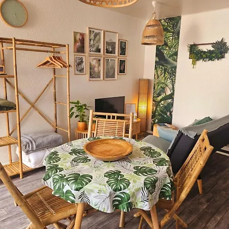 Côté Terre, Avec Piscine Chauffée Appartement *