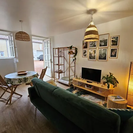 Côté Terre, Avec Piscine Chauffée Appartement