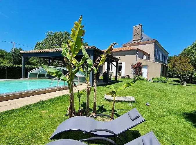 Côté Terre, Avec Piscine Chauffée Appartement