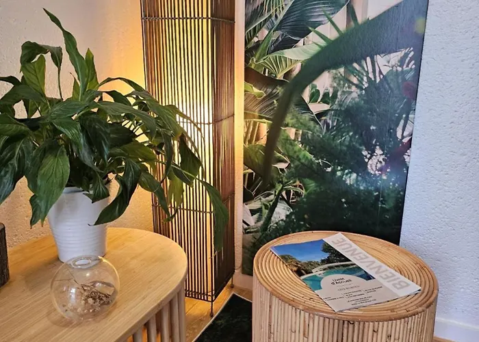 Côté Terre, Avec Piscine Chauffée Appartamento *