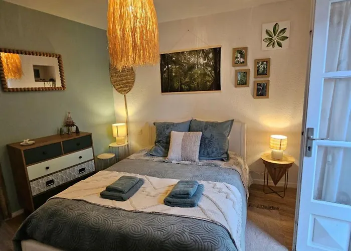 Côté Terre, Avec Piscine Chauffée *